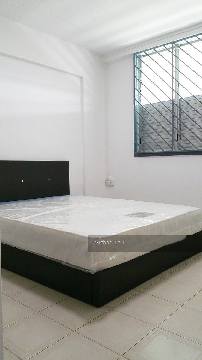 Yishun Street 72 thumbnail photo
